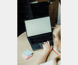 الشرق بيديا